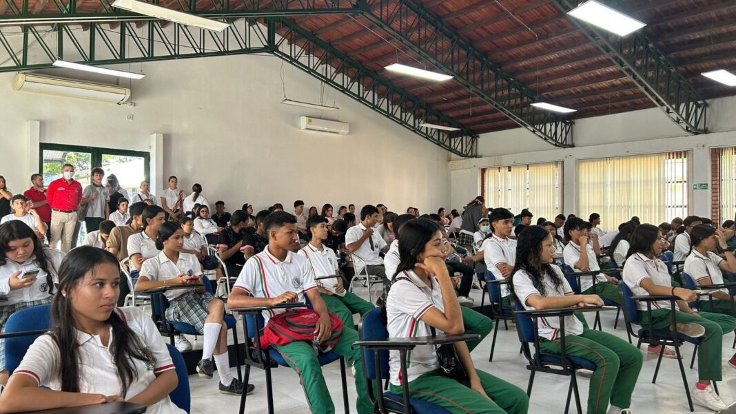 estudiantes foro socio ocupacional